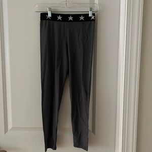 Grey leggings with star waistband